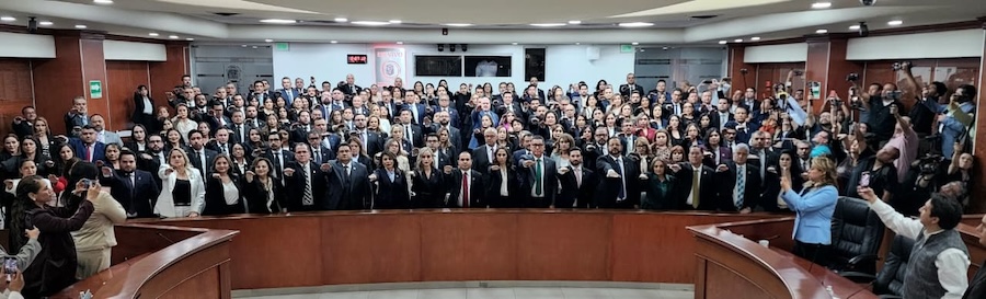 Congreso de toma protesta a magistrado y jueces del Poder Judicial